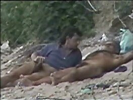 სამოყვარულო ქერას უყვარს დაცინვა! ვიდეო (Roxxi Silver)