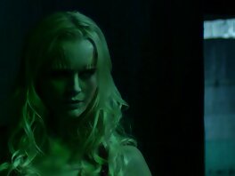 რაილი ევანსი და ჯონი Castle In Tonights Girlfriend