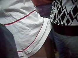 ფენიქს მარი ჩემი დების ცხელი მეგობრის ვიდეოში (ბილი გლაიდი)