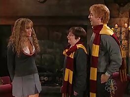 თანამედროვე მუზეუმი სახვითი ასოს ვიდეო (დენი დ, რიშელ რაიანი, ჯული ქეში)